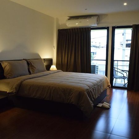 Hideaway Guest House And Bar Pattaya Exterior photo