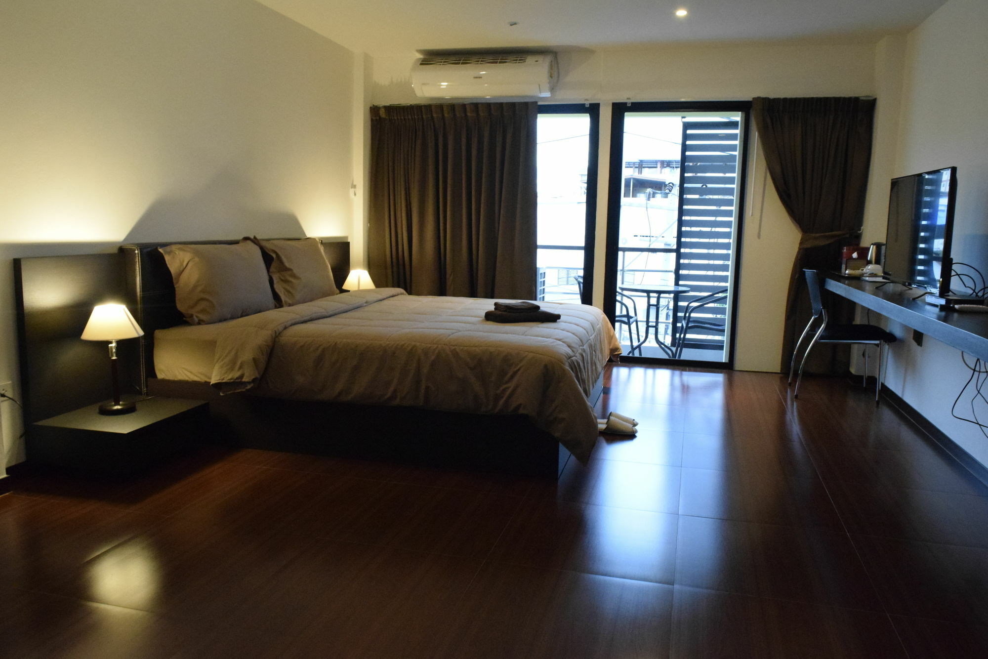 Hideaway Guest House And Bar Pattaya Exterior photo